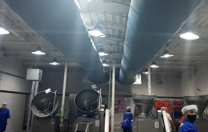 Текстильные воздуховоды на по производстве колбасных изделий Текстильные воздуховоды на по производстве колбасных изделий